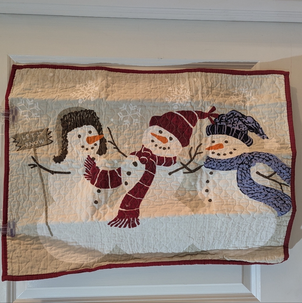 New Kohl's Saint Nicholas Red & White Holiday Pillowcase/Festive Snowman Design